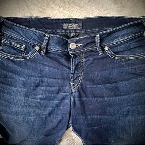 Silver Jeans, size 14 Boot Cut Jeans lightly loved, no stains, slight hem wear